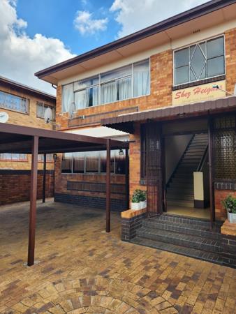 4 Bedroom Townhouse