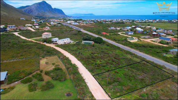 878 m² Land