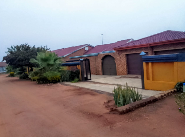 5 Bedroom House