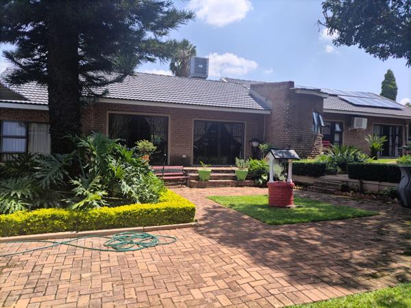 6 Bedroom House