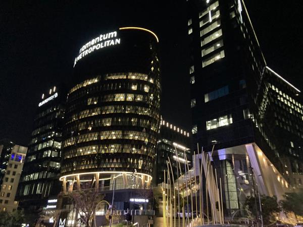 962 m² Commercial space