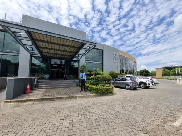 239  m² Commercial space