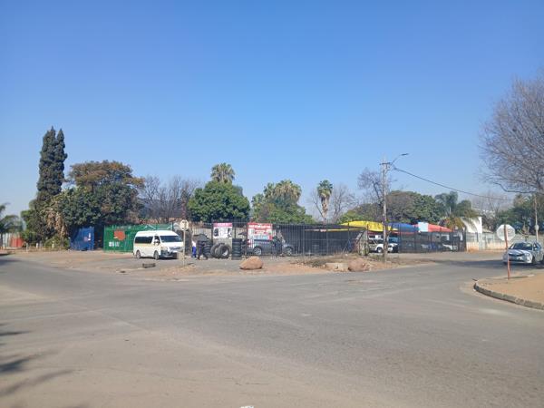 133  m² Commercial space