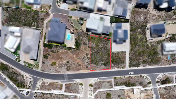807 m² Land