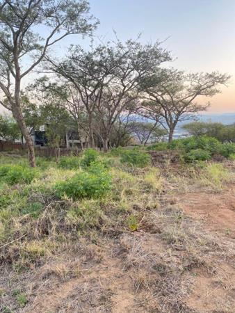 1 243 m² Land