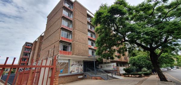 3 828 m² Commercial space