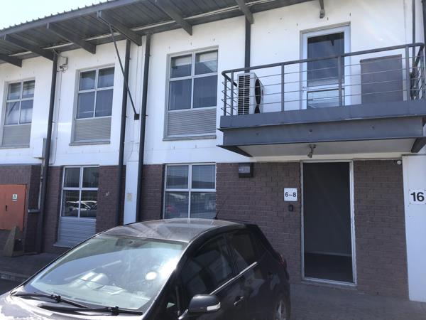 102  m² Commercial space