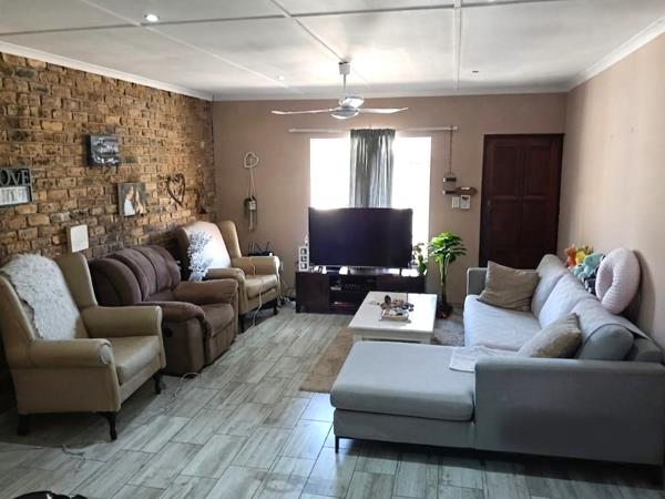 2 Bedroom Flat