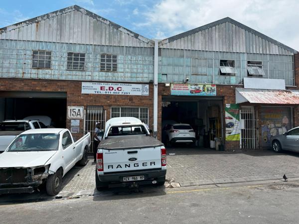 380  m² Commercial space