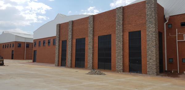 9 060  m² Industrial space