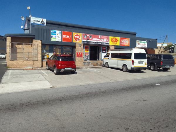 385 m² Retail Space