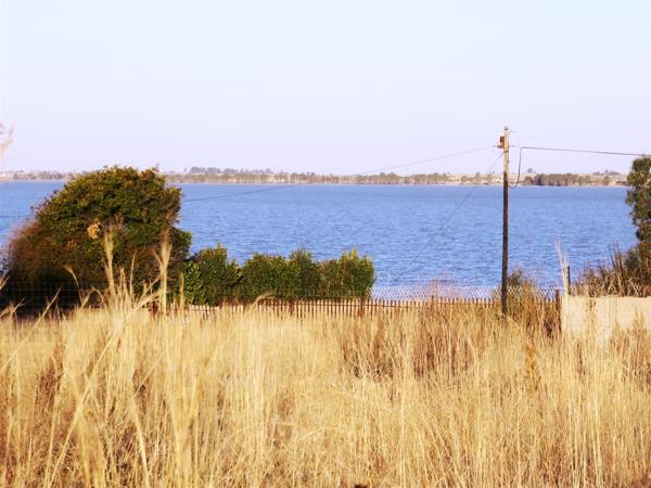 1 980 m² Land