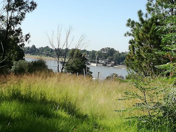 2 052 m² Land