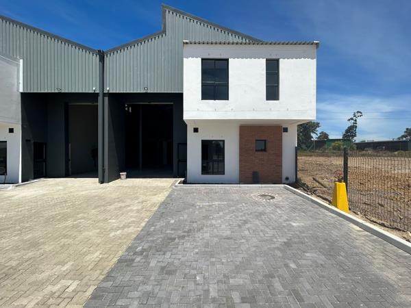 302  m² Industrial space