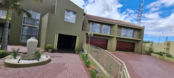 7 Bedroom House