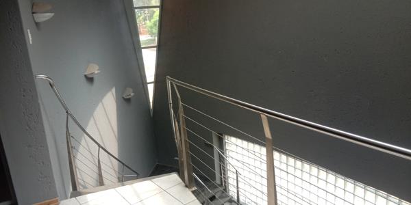 218  m² Commercial space