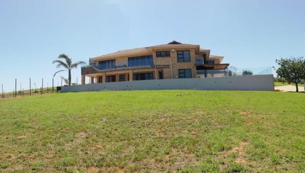 523 m² Land