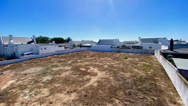 836 m² Land
