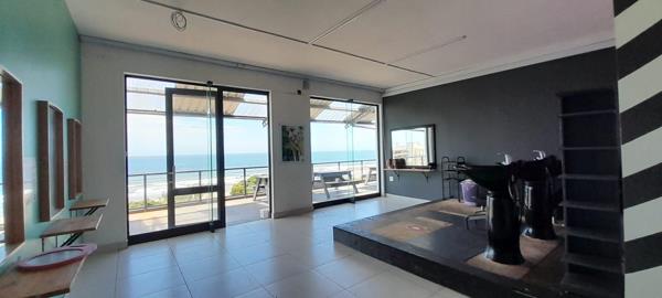 107  m² Retail Space