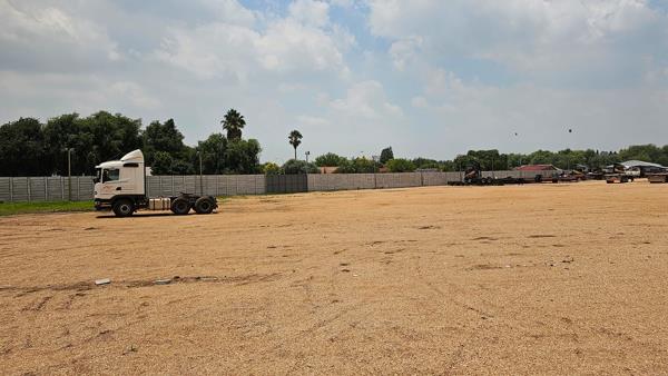 1 050  m² Industrial space