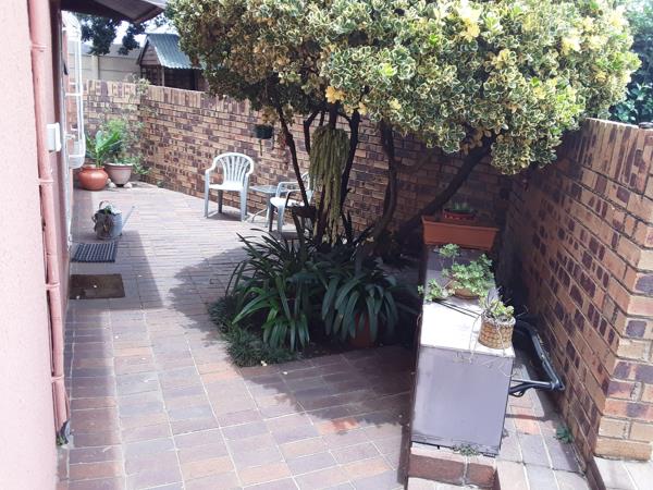 1 Bedroom Garden Cottage