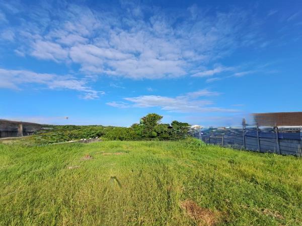 1 055 m² Land