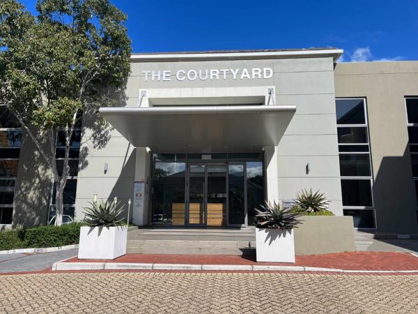 327  m² Office Space