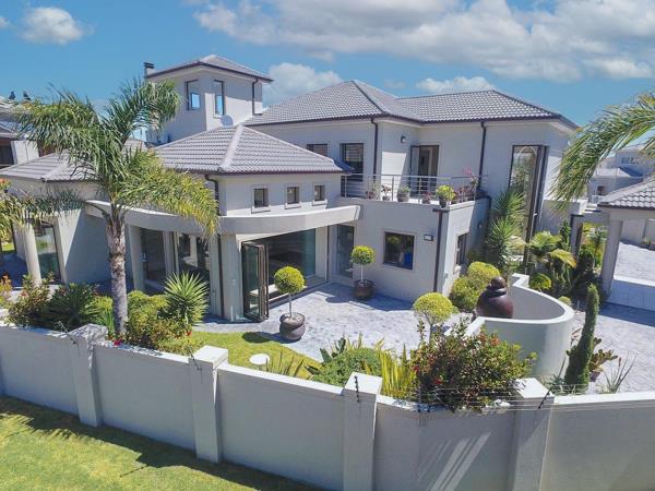 5 Bedroom House