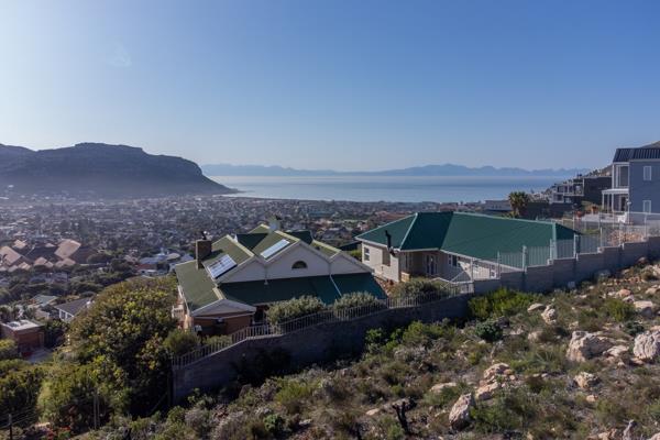 550 m² Land
