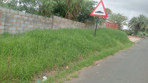 988 m² Land