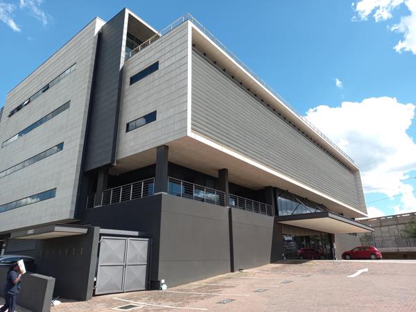 1 082.1 m² Commercial space