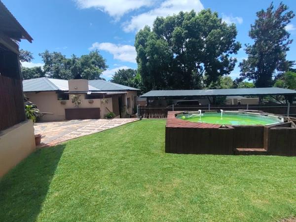 6 Bedroom House