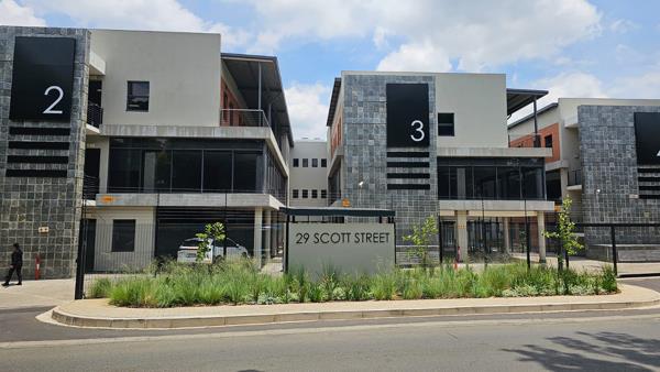 722 m² Office Space