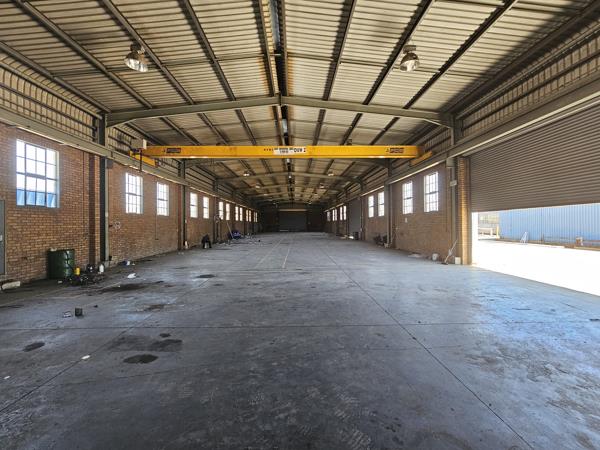 1 300 m² Industrial space