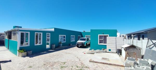 5 Bedroom House