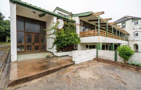 2 000  m² Commercial space