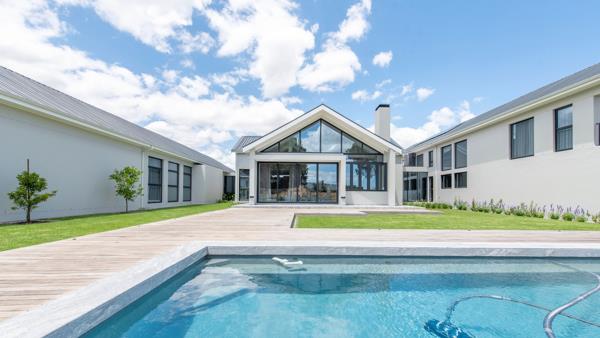 5 Bedroom House
