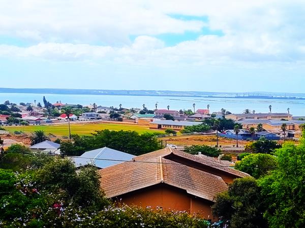 645 m² Land