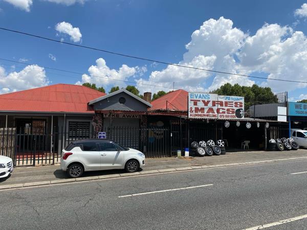 610  m² Commercial space