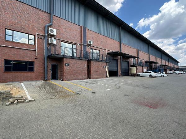 941  m² Industrial space