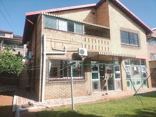 5 Bedroom House