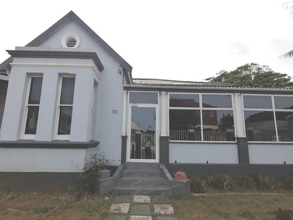 611  m² Office Space