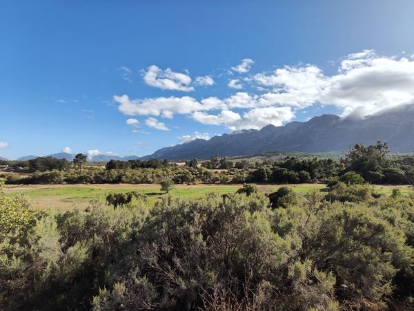 1 100 m² Land