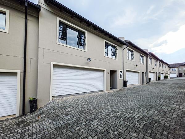 4 Bedroom Townhouse