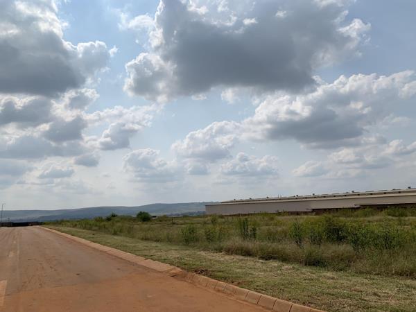 2 154 m² Land