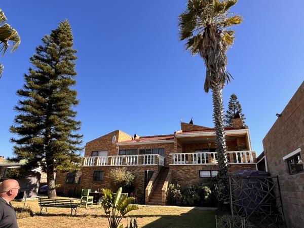 5 Bedroom House