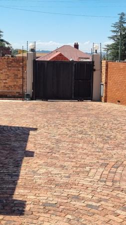 1 Bedroom Garden Cottage