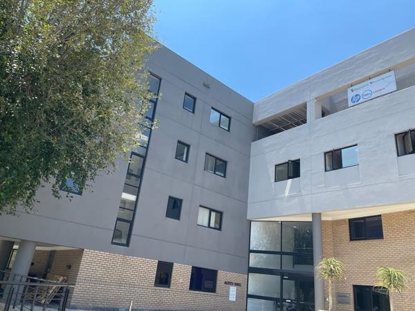 228  m² Commercial space