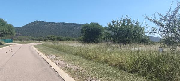 1 000 m² Land