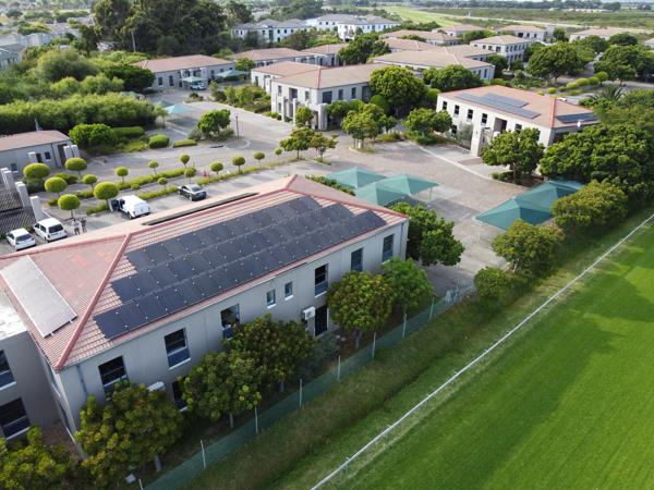 640  m² Commercial space